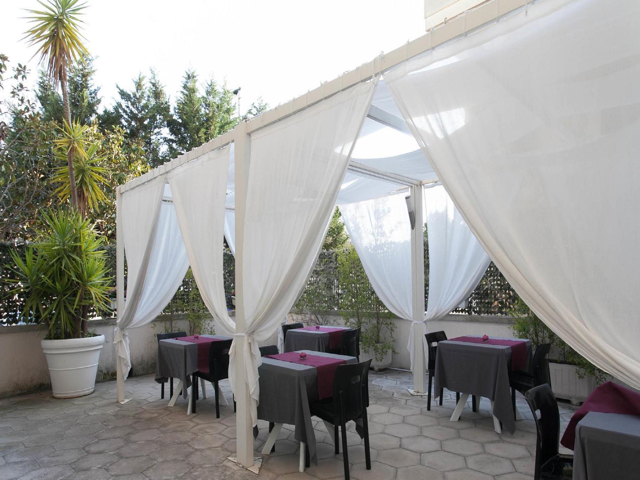 Hotel Zenit Salento Lecce Kültér fotó