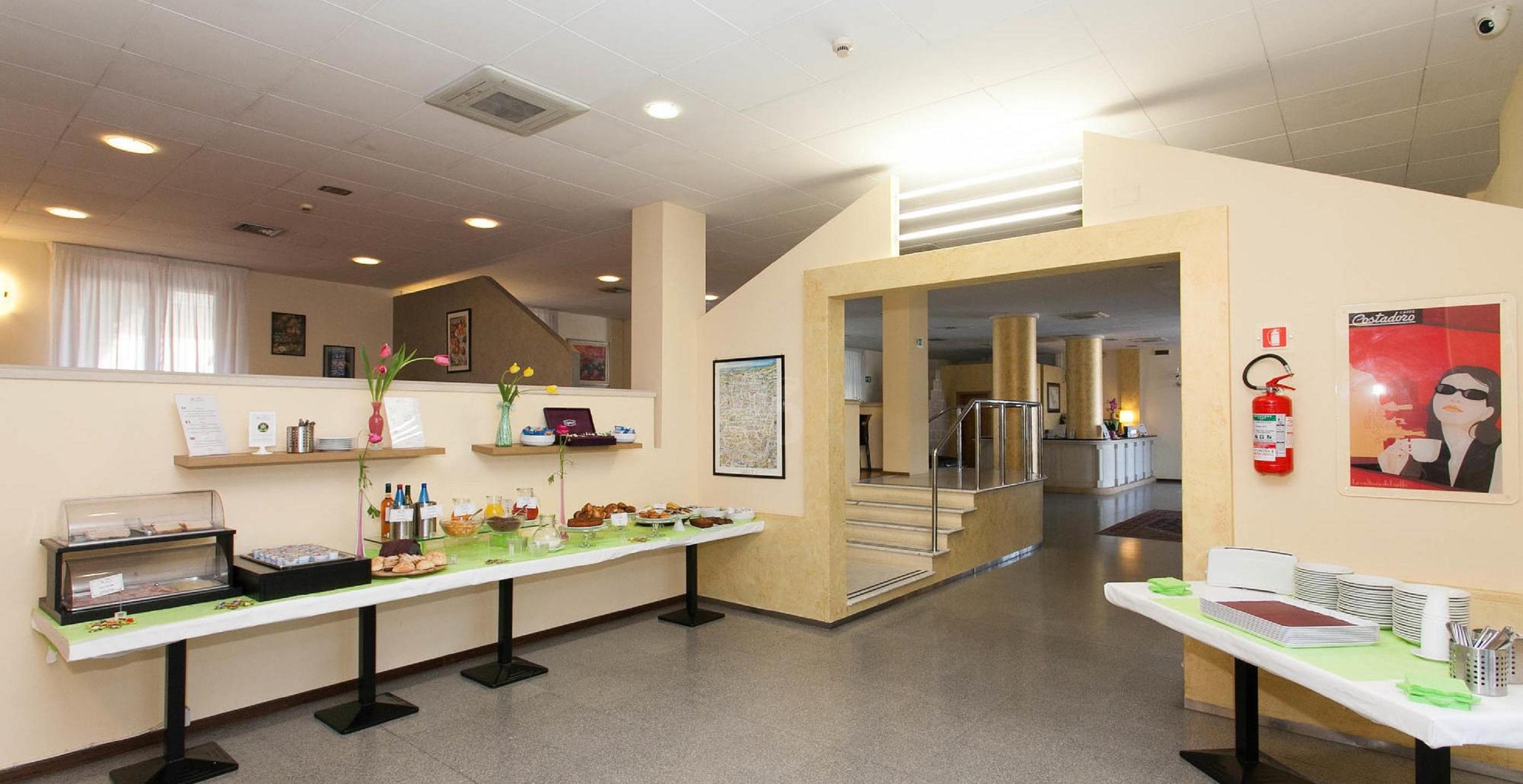 Hotel Zenit Salento Lecce Kültér fotó
