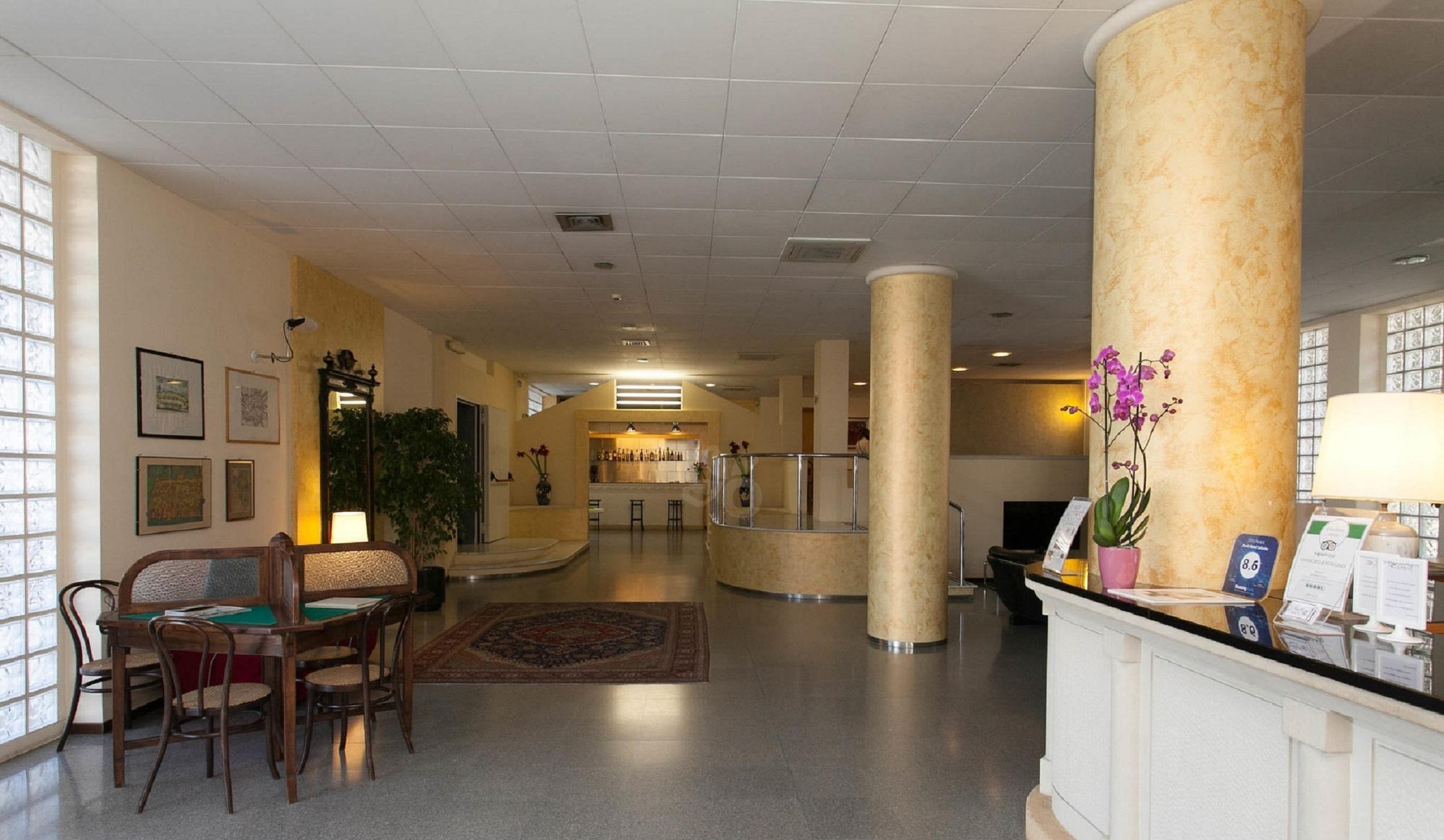 Hotel Zenit Salento Lecce Kültér fotó